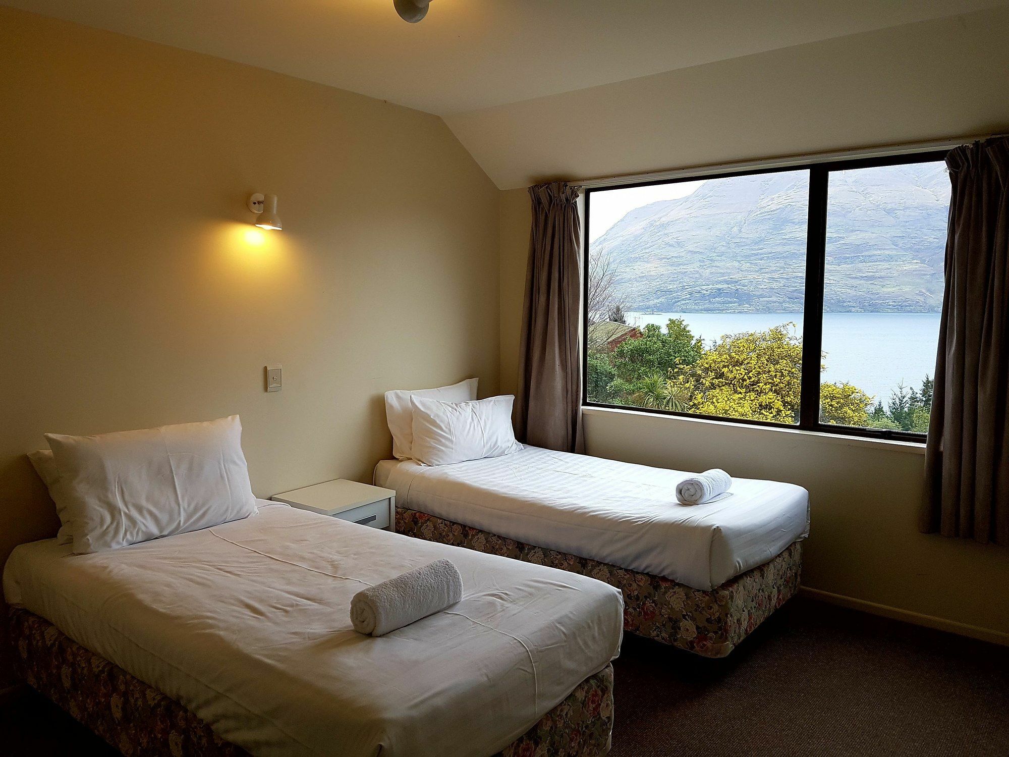 Queenstown Lakeview Holiday Home-5Mins To Town Dış mekan fotoğraf